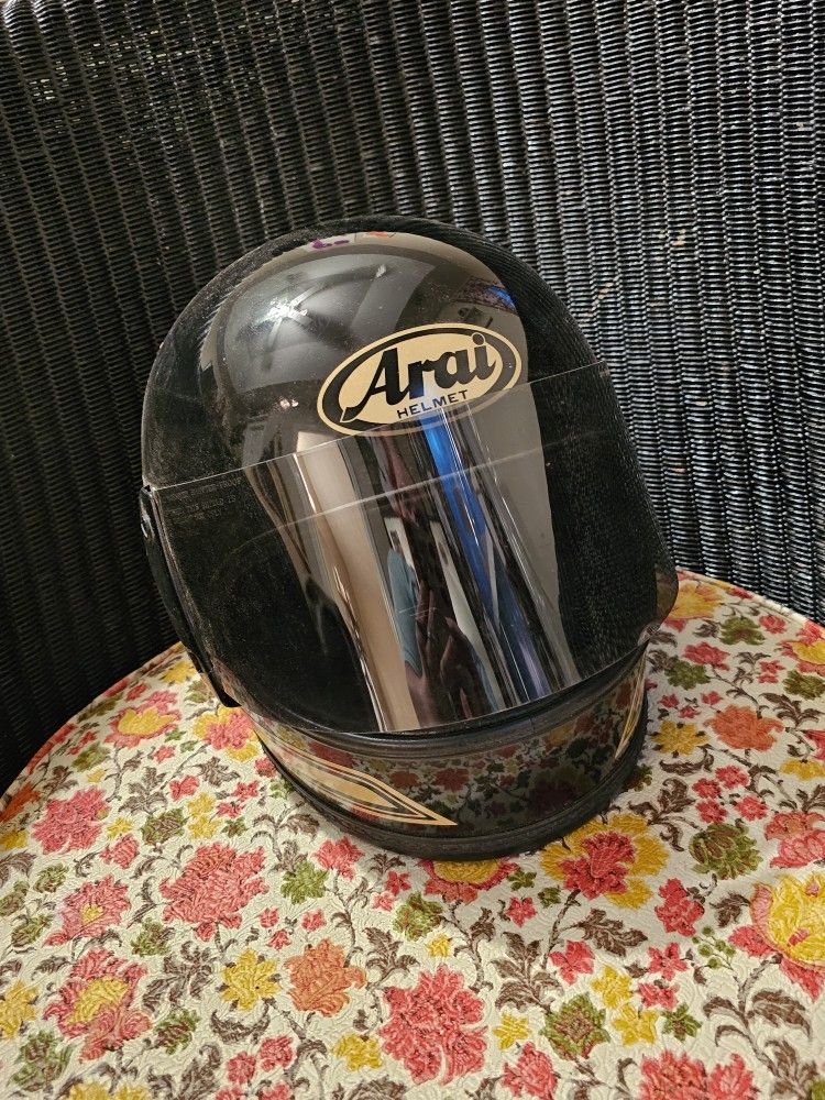 VINTAGE ARAI ASTRO Black & Gold Full Face Motorcycle Helmet