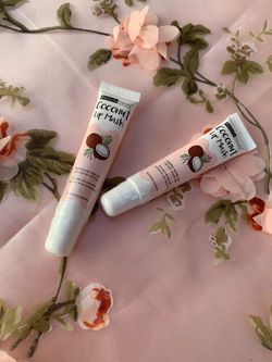 Lip mask