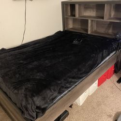 Full Wooden Bed Frame-Sturdy-Great Condition