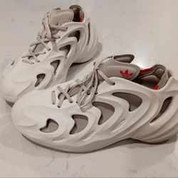 Adidas AdiFOM Q White Grey
Men's Shoes Sz 8.5 (AGY4455)