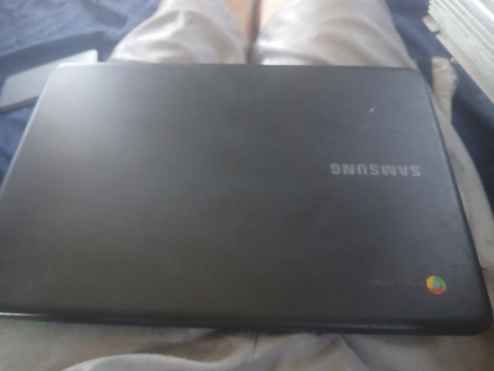 The Samsung Chromebook 3 (XE500C13