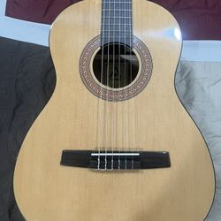 Acoustic Guitar 3/4 Size
