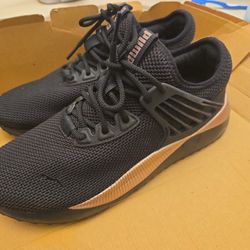 Puma Woman's New Size 9.5