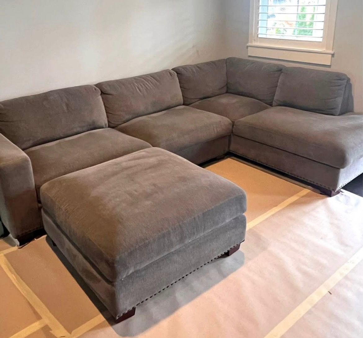 Sectional Couch 