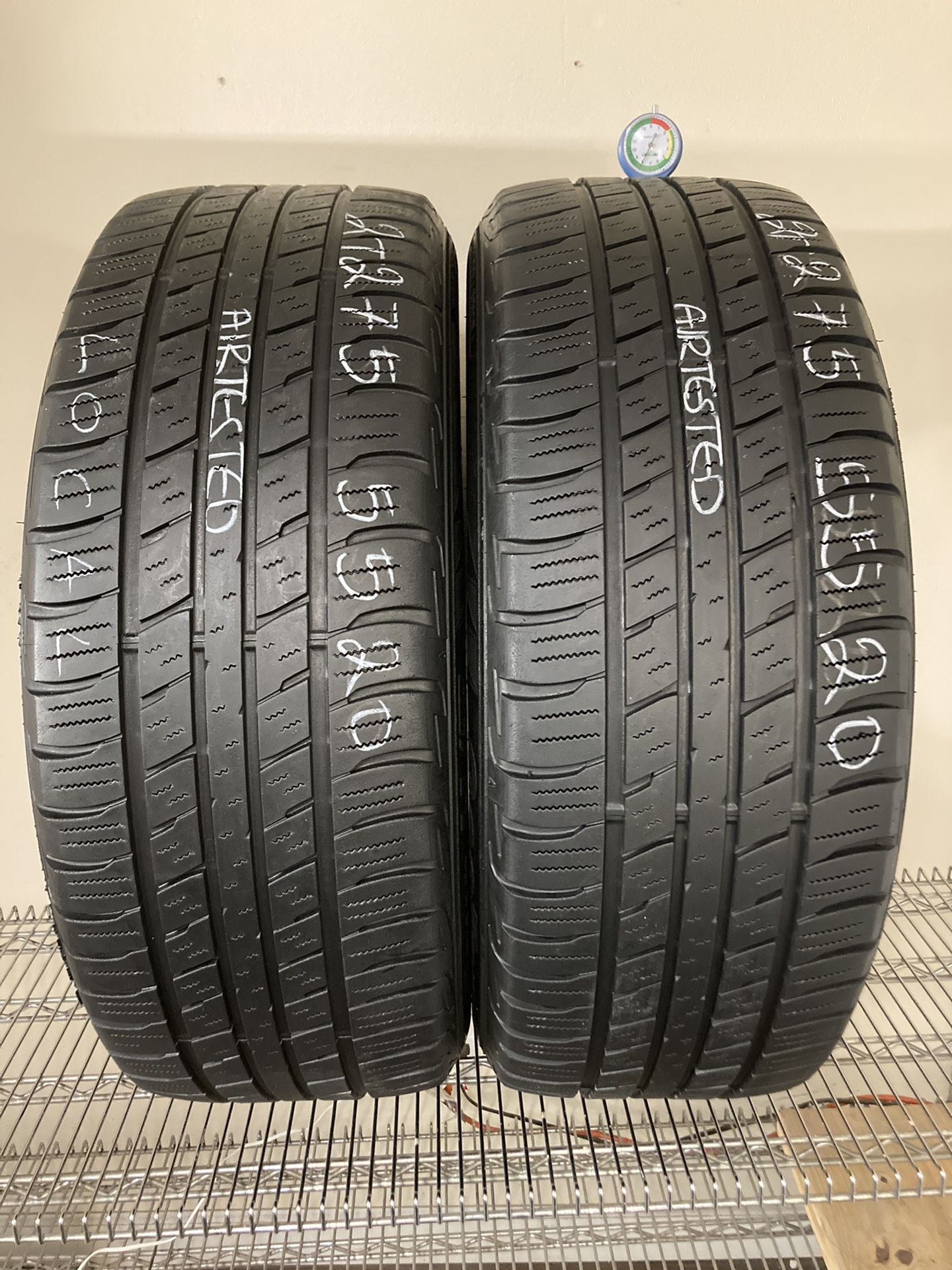2 Tires 275 55 20 Sumitomo Geo Tour H/T 113H (7.00/33 & 8.00/32 Tread) Like New No Repairs
