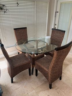 Beautiful Glass Dining Table Set – 4 Wicker Chairs