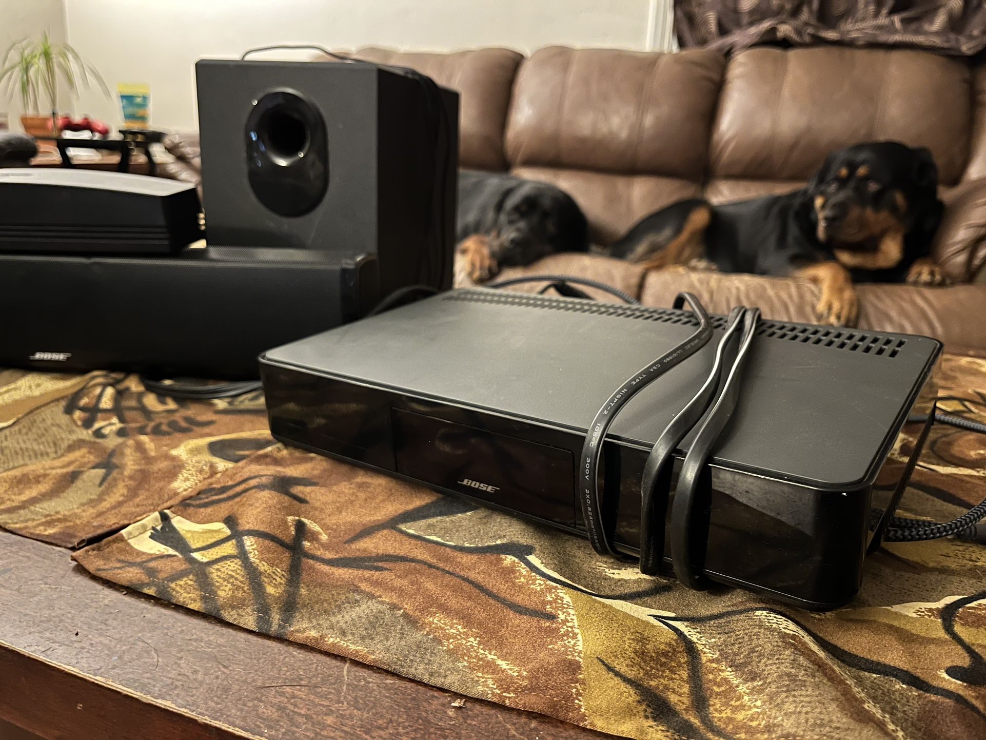 Bose Cinemate Soundtouch 120 Home Theater Speaker System