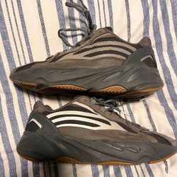 Adidas Yeezy Boost 700 V2 “Geode”