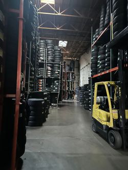 33/1250/15 MT TIRES SET AVAILABLE