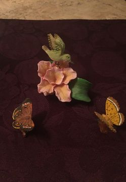 Petite bird n butterfly’s Land n Sea collectibles
