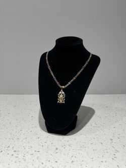 Virgin marry pendant