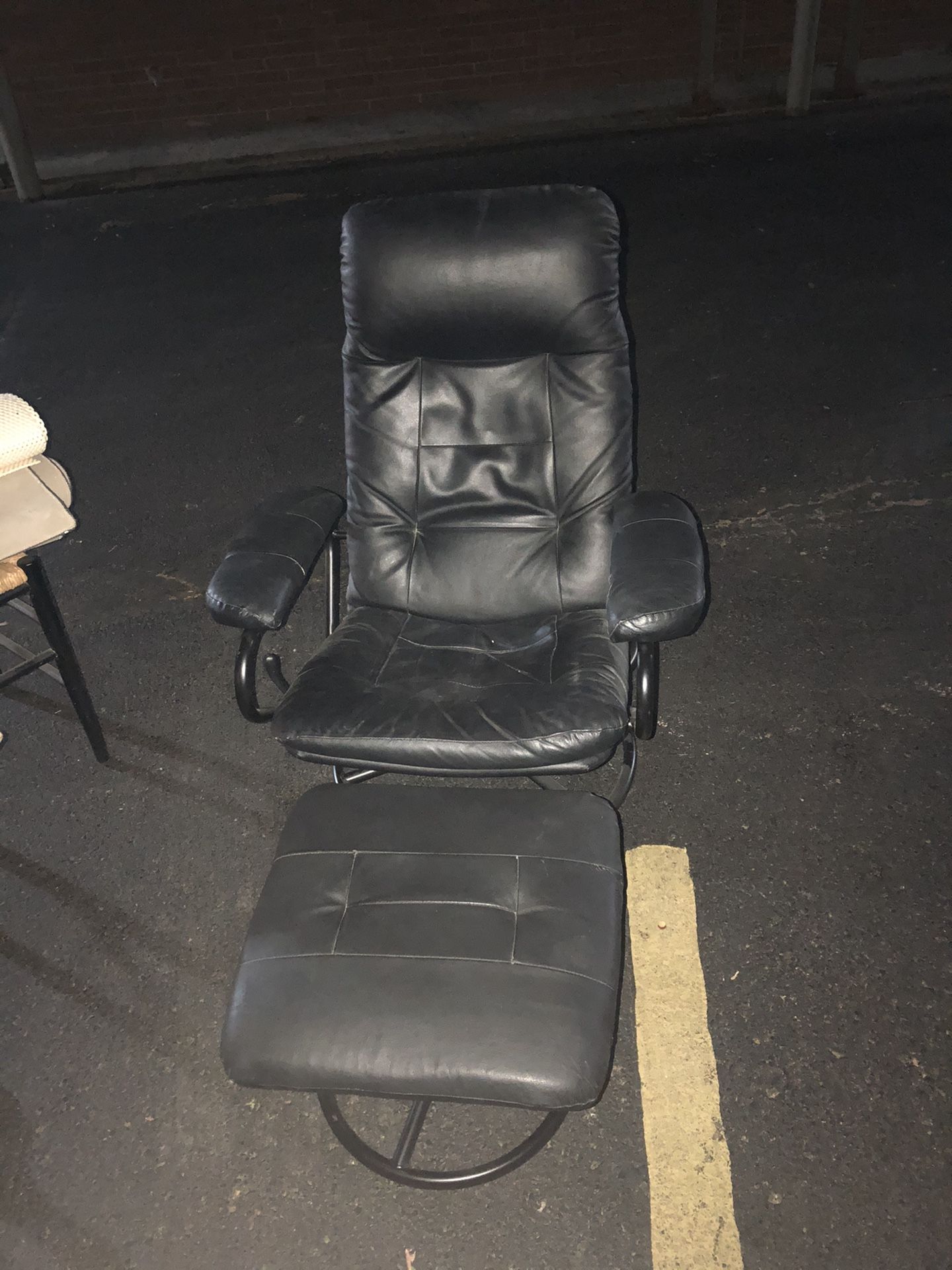 Black Recliner Chair & Foot Rest
