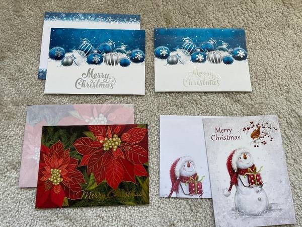Beautiful! 4 Christmas Greeting Cards Seasons Holidays Santa