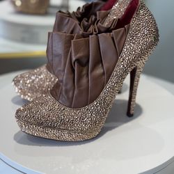 Cesare Paciotti Brown and Gold Heels Size 6,5