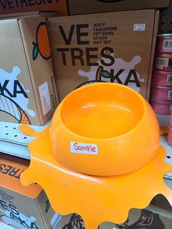 Pet tray