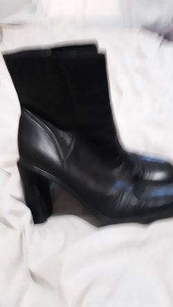 WOMENS Black Boots Size 9