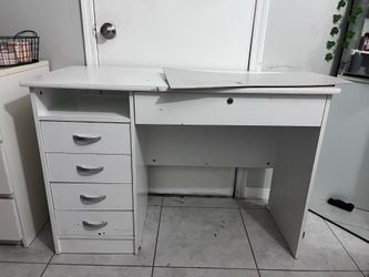 FREE vanity dresser