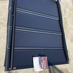 NEW! BAK BAKFlip G2 Hard Folding Truck Bed Tonneau Cover 226410 