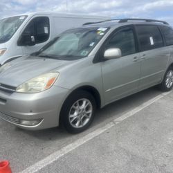 2005 Toyota Sienna