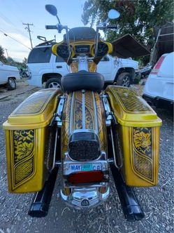 2009 Harley Davidson -Road King – Custom Gold Bagger – Custom Audio 🔥