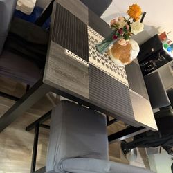 Square Counter Table Set