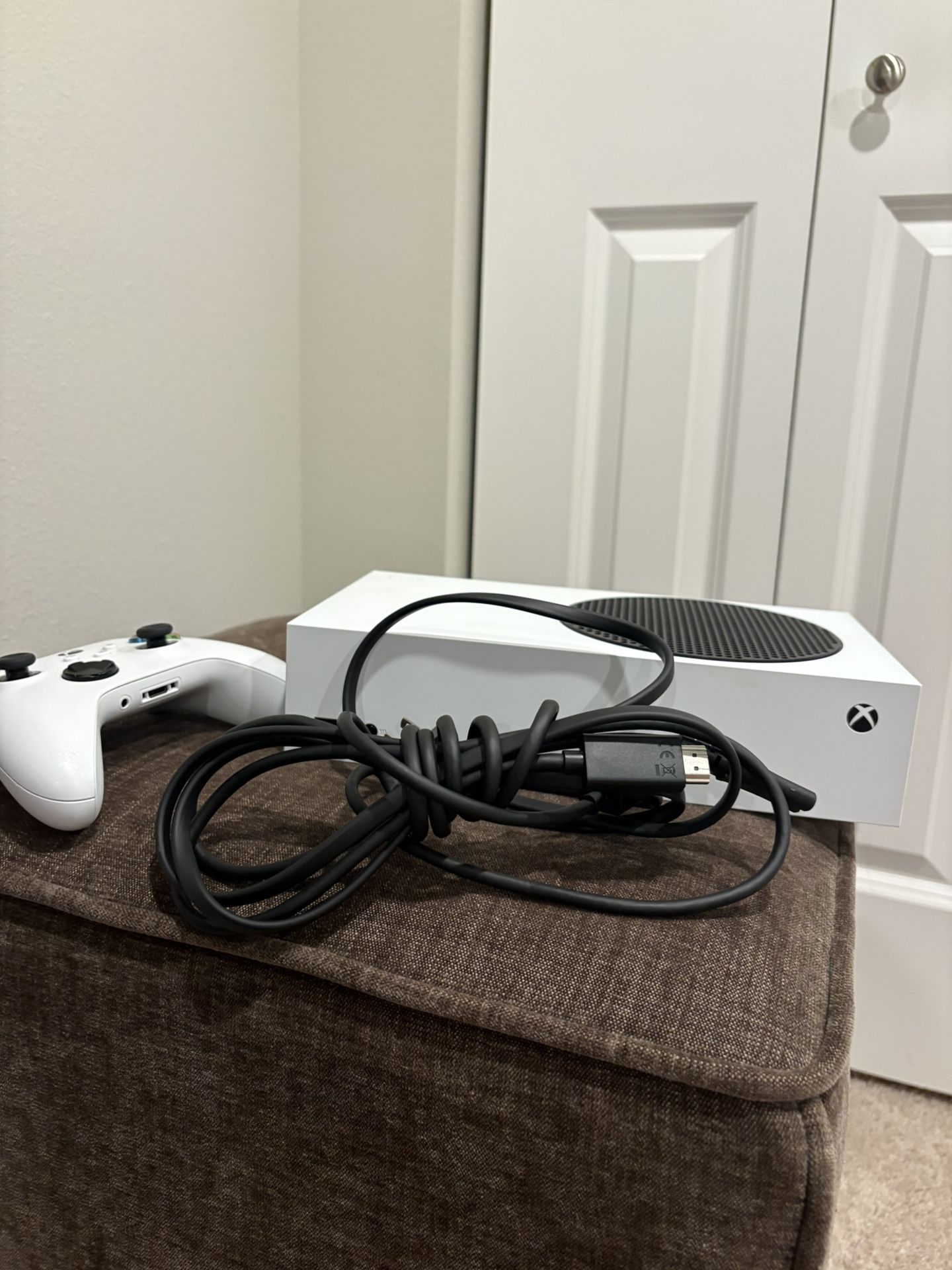Microsoft Xbox Series S With Controller