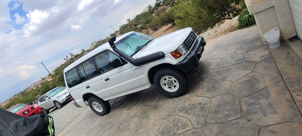 1992 Mitsubishi Montero