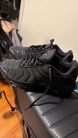 Air max triple blacks