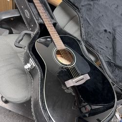 Yamaha Guitar with case