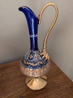 Decanter And Wine Glasses