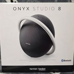 Harmon Kardon Onyx Studio 8
