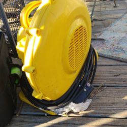 Blower And Bounce House 225 For Both 50 For Just The Blower And 175 For Just The Bounce House 