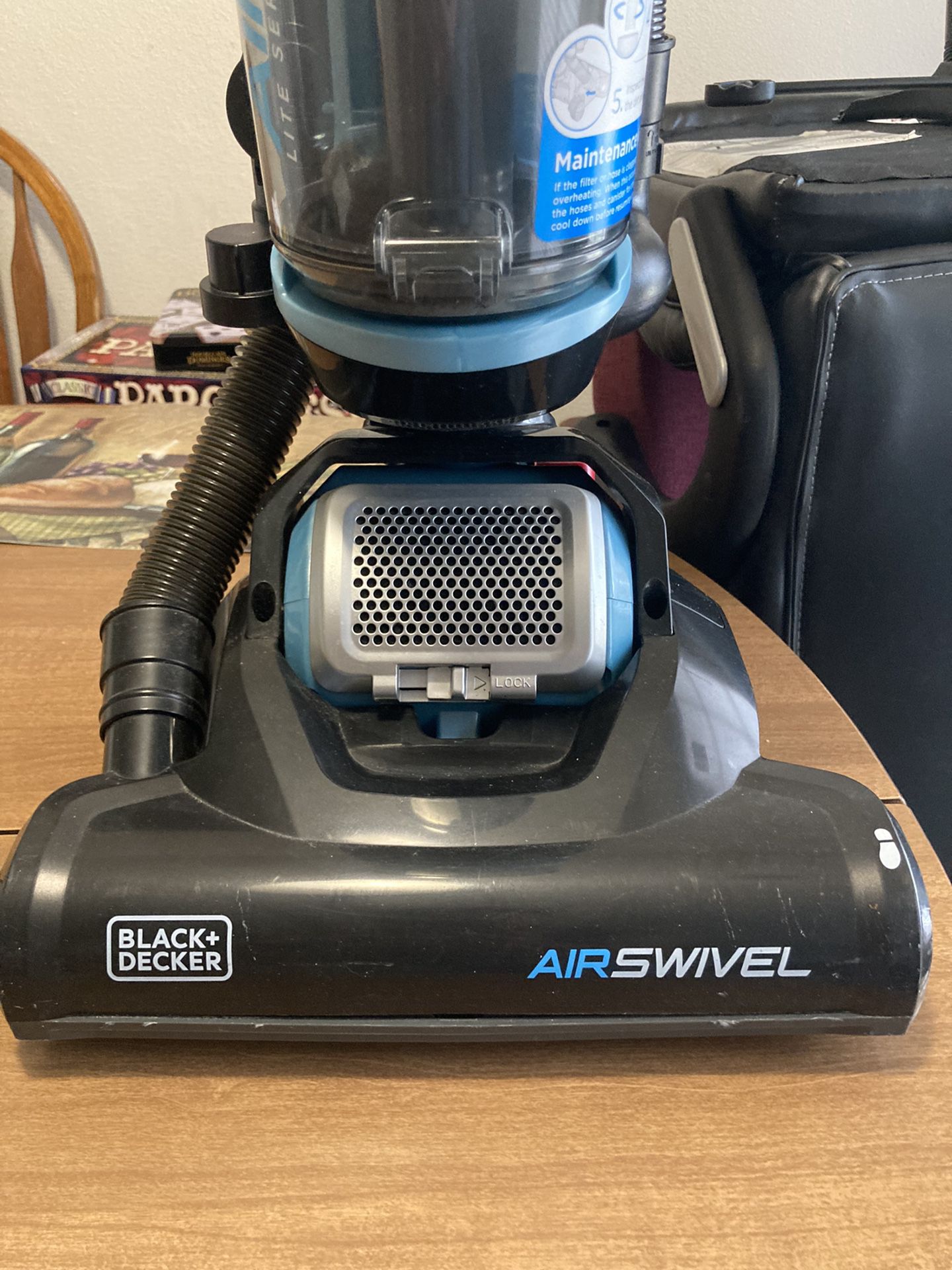 Black and decker air swivel vacuum for Sale in San Antonio, TX - OfferUp