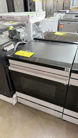 Samsung Slide-In Induction Range