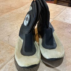 Tech 8 Booties