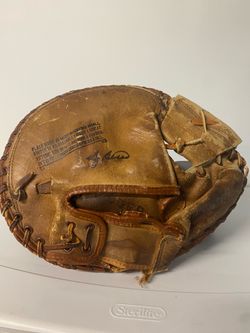 Yogi Berra autographed catchers Mitt