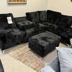 NEW SECTIONAL SOFA WITH OTTOMAN AND FREE DELIVERY- NEW IN BOXES