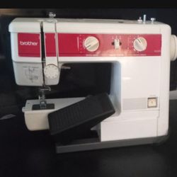 BROTHER SEWING MACHINE FULLY FUNCTIONAL