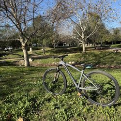 Diamondback Size 29 I Accept Offers 