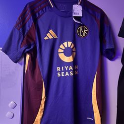 Roma 24/25 Home Jersey Size Medium 