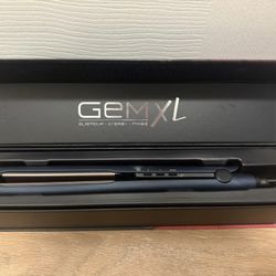 Gem XL Flat Iron