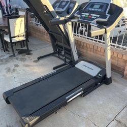 1 Treadmill And Steps