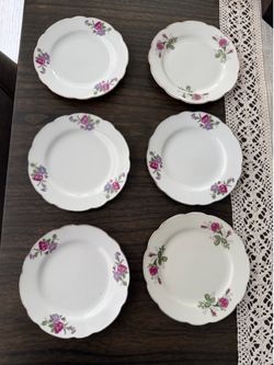 Set of 6 vintage floral plates with gold trim