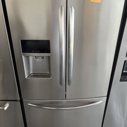 Frigidaire French Door Refrigerator 