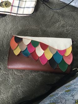 Cross body leather bag