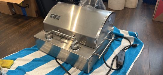 COYOTE ELECTRIC GRILL
