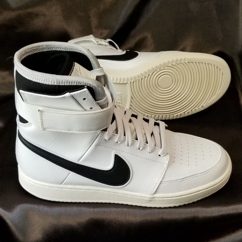 New Size  Mens Nike Double Court High Top Shoes AO2424-100  White/Black/Sail for Sale in Berrien Springs, MI - OfferUp