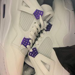 Jordan 4 Metallic Purple 