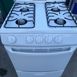 Hotpoint Gas Stove W24