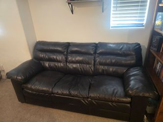 Couch 75$ OBO